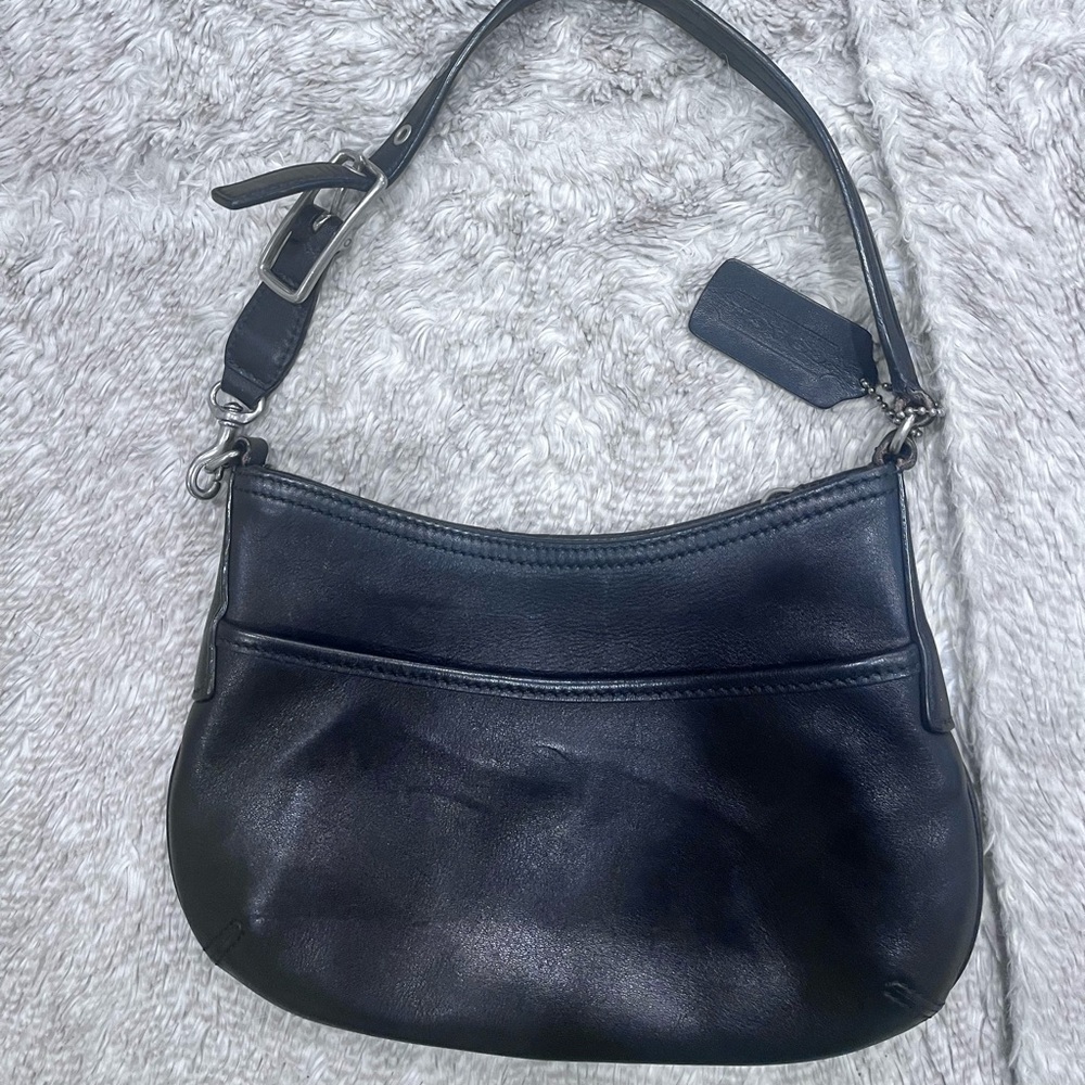 Authenticic coach small hand bag or clutch- convertible . Genuine leather